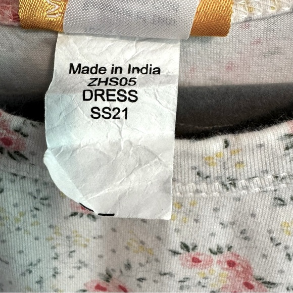 Haute Baby Pink & Cream with Lace Details Sundress with Flutter Sleeves. Size 6Y - Picture 12 of 14